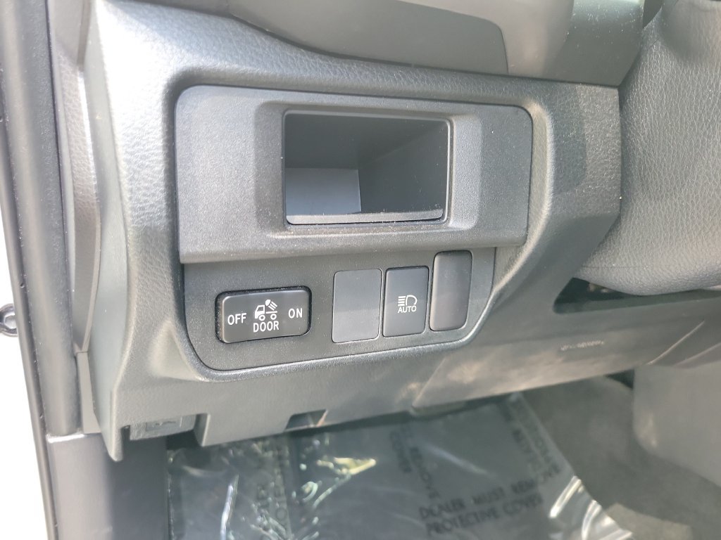 Used 2019 Toyota Tacoma SR5 RWD image 17