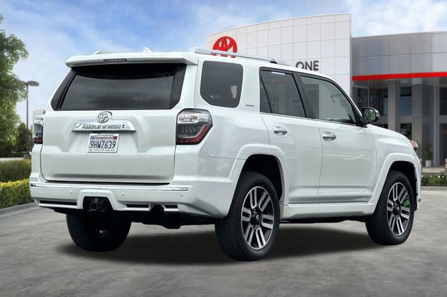 Used 2023 Toyota 4Runner Limited AWD/4WD image 4