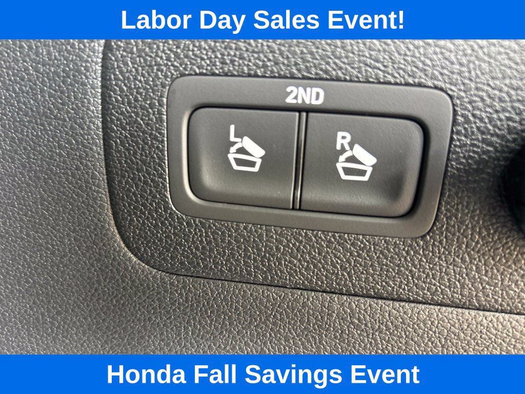 Used 2022 Hyundai Santa Fe SEL w/ Convenience Package FWD image 12