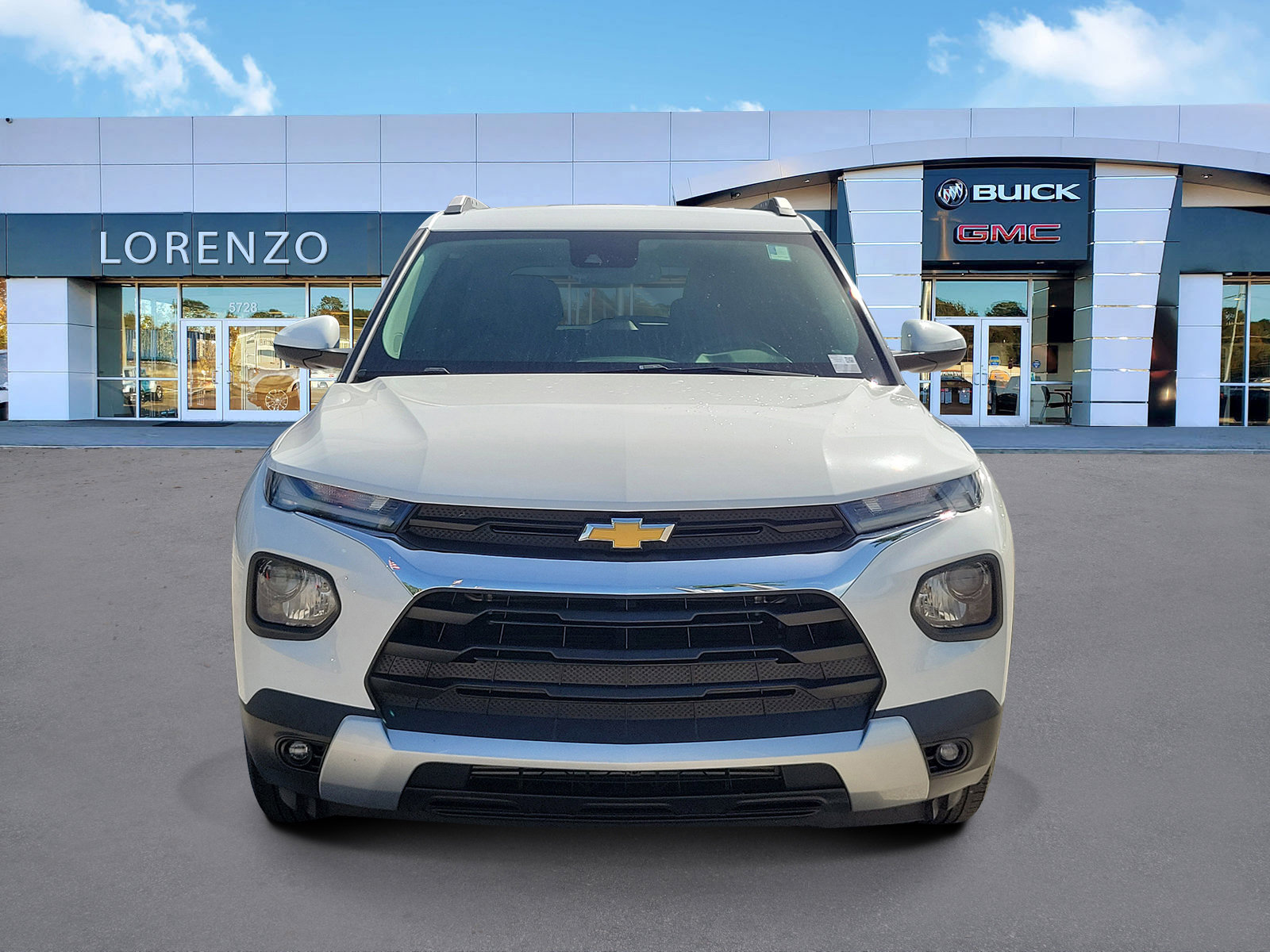 Used 2022 Chevrolet TrailBlazer LT w/ Convenience Package image 2