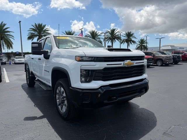 Used 2024 Chevrolet Silverado 2500 Custom w/ Custom Value Package AWD/4WD image 1