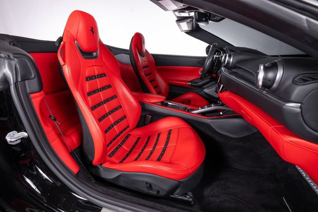 Used 2019 Ferrari Portofino RWD image 56