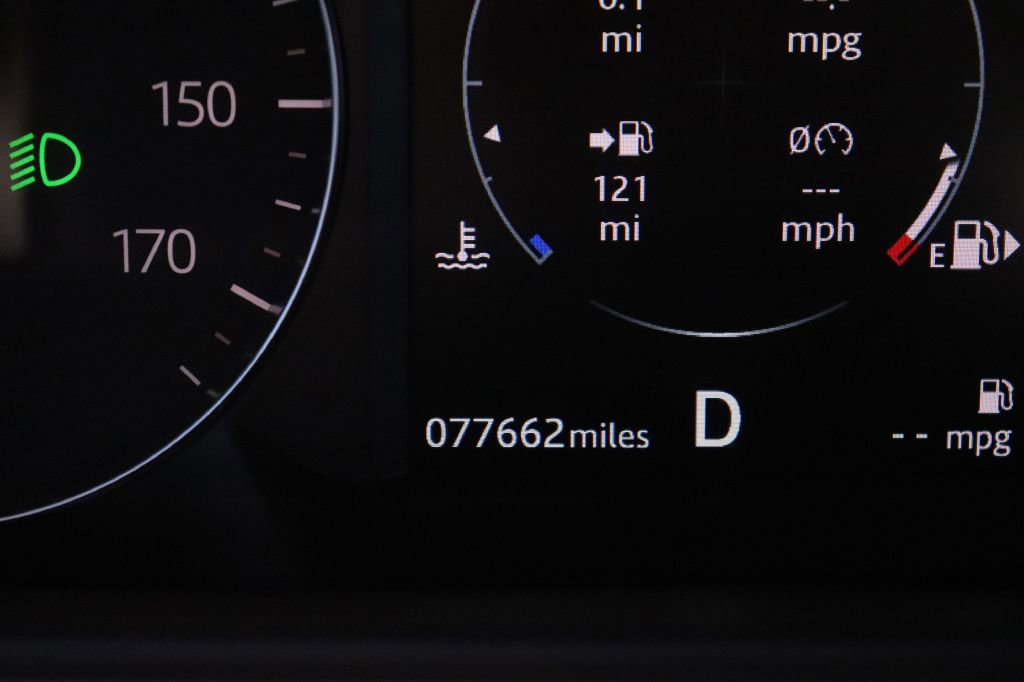 Used 2020 Land Rover Range Rover Velar S image 37