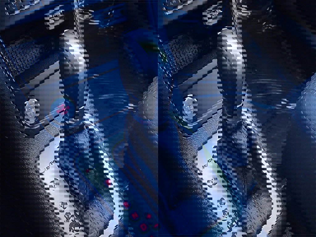 Used 2017 Volkswagen Tiguan Limited w/ Premium Package image 23