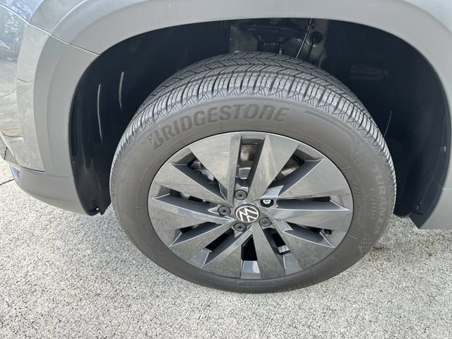 Used 2023 Volkswagen Taos S w/ Driver Assistance Package FWD image 10