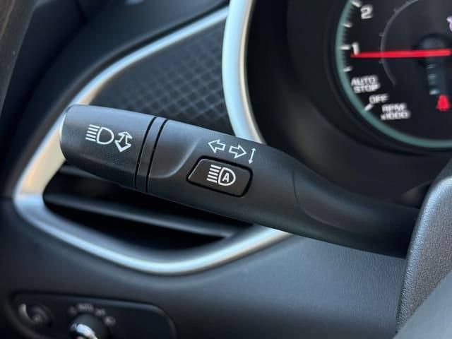 Used 2025 Chevrolet Malibu LT FWD image 18