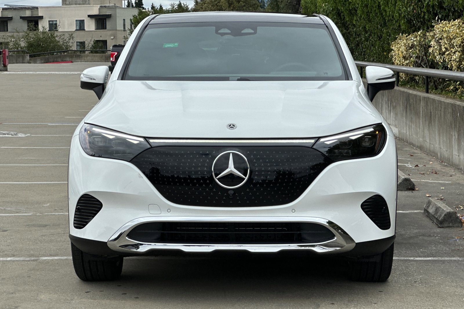 New 2025 Mercedes-Benz EQE 350+ 4MATIC SUV image 5