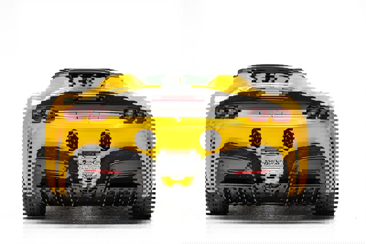 Used 2023 Ferrari SF90 Spider image 17