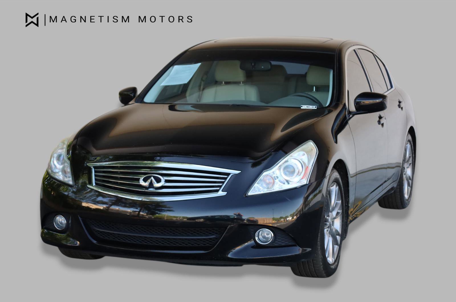 Used 2013 INFINITI G37 Journey w/ Premium Pkg image 5