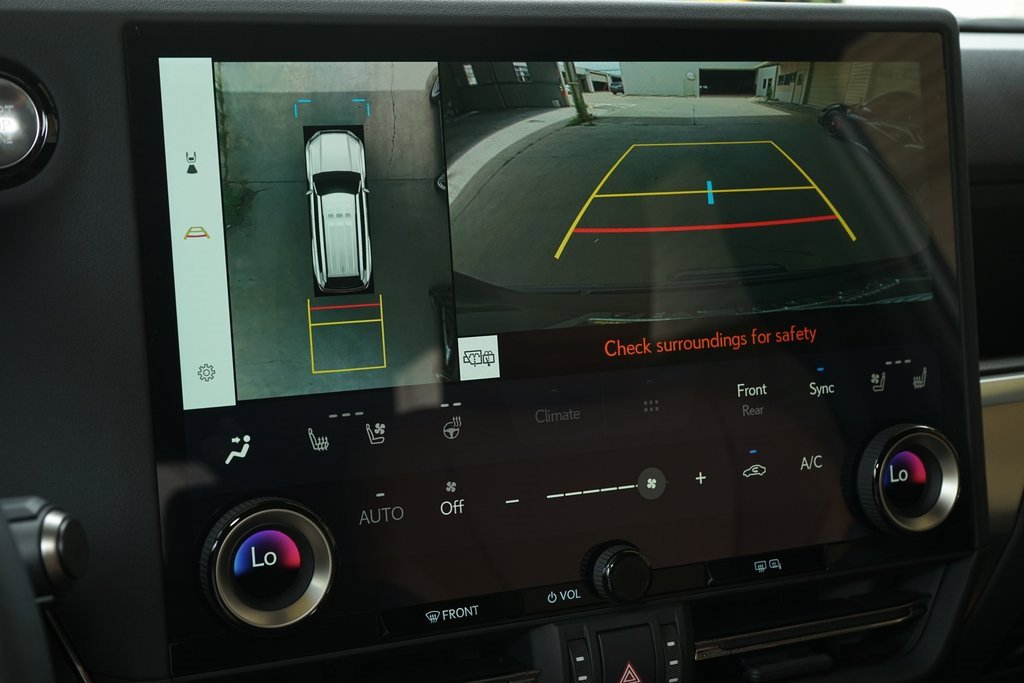 Used 2025 Lexus GX 550 image 16