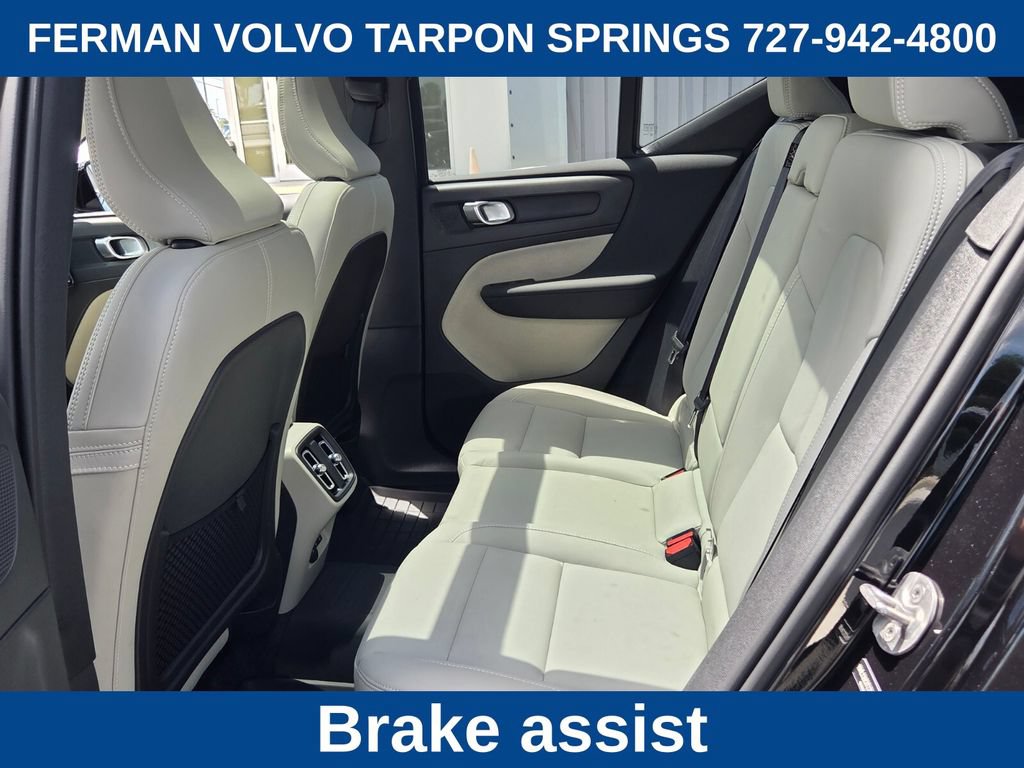 New 2026 Volvo XC40 B5 Plus w/ Protection Package Premier AWD/4WD image 15