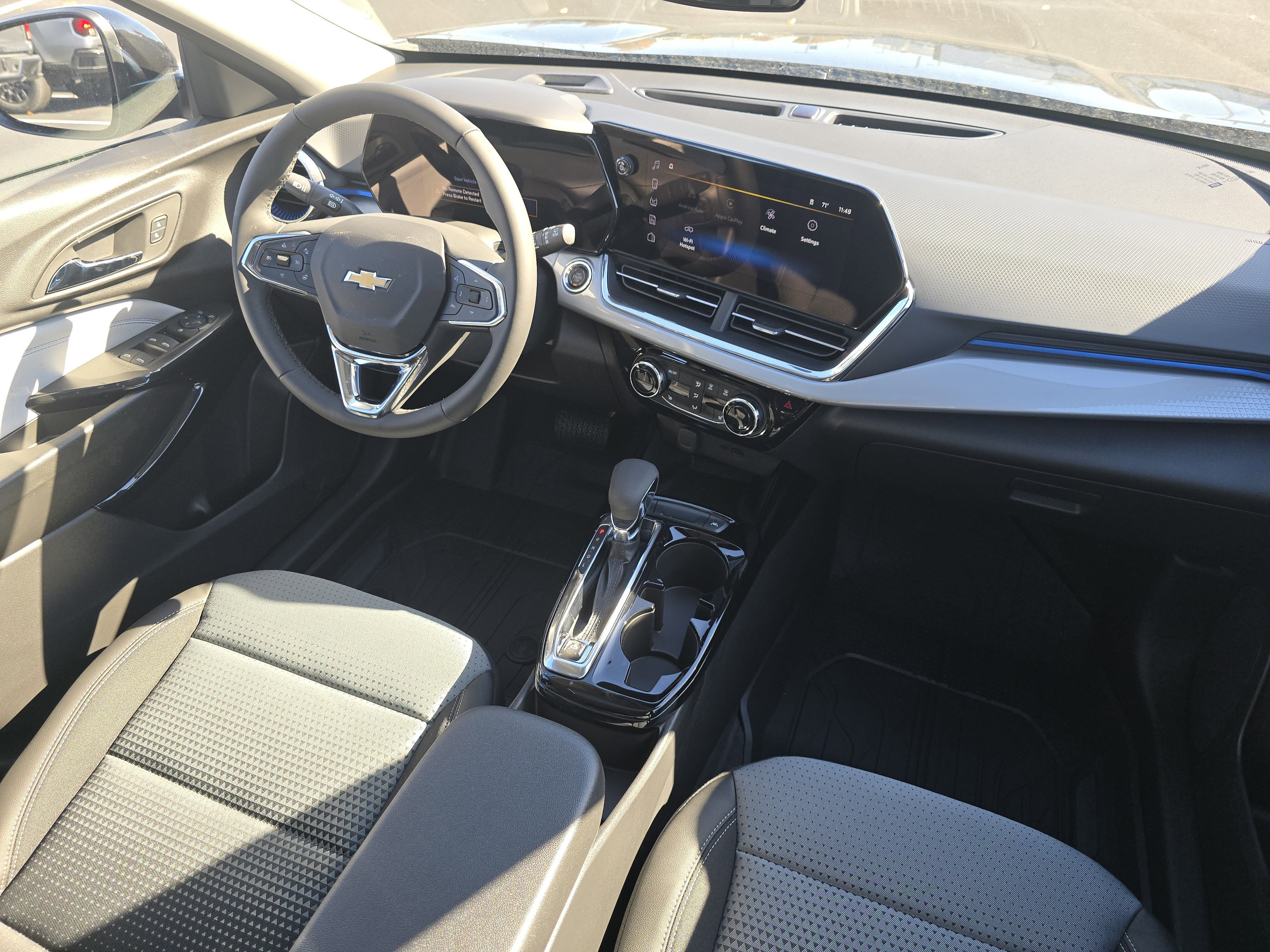 New 2026 Chevrolet Trax LT w/ Sunroof Package image 22