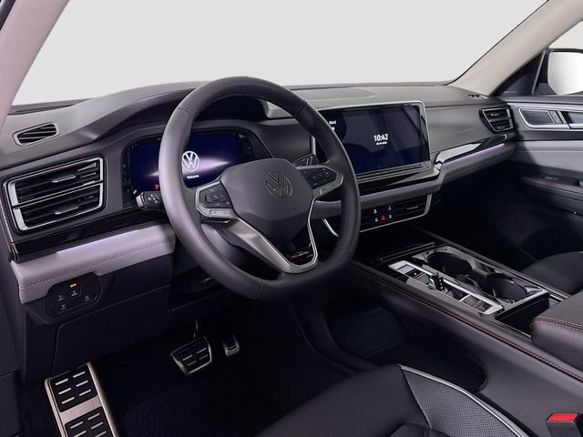 New 2026 Volkswagen Atlas Peak Edition image 9