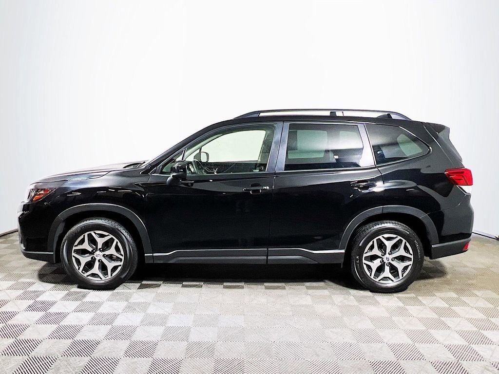 Used 2020 Subaru Forester Premium AWD/4WD image 4
