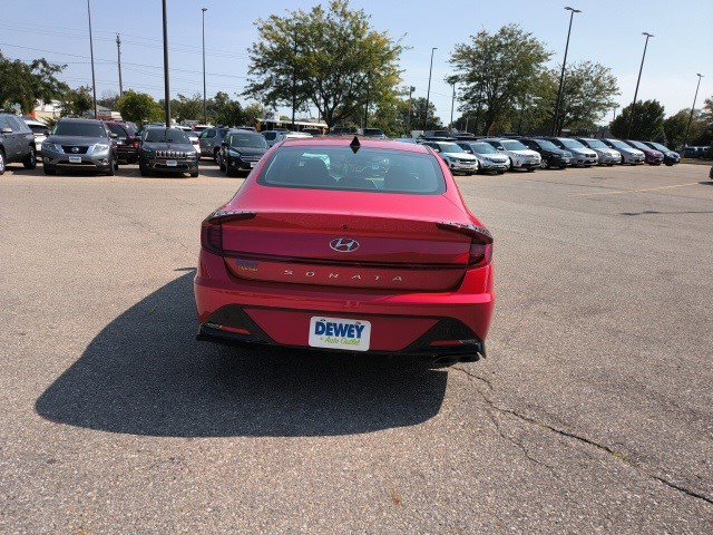 Used 2021 Hyundai Sonata SEL image 4