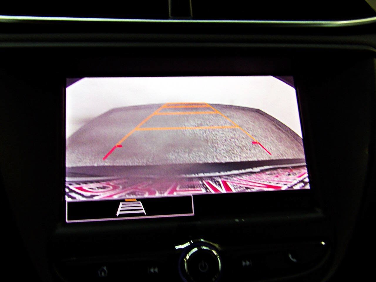 Used 2022 Chevrolet TrailBlazer LT FWD image 15