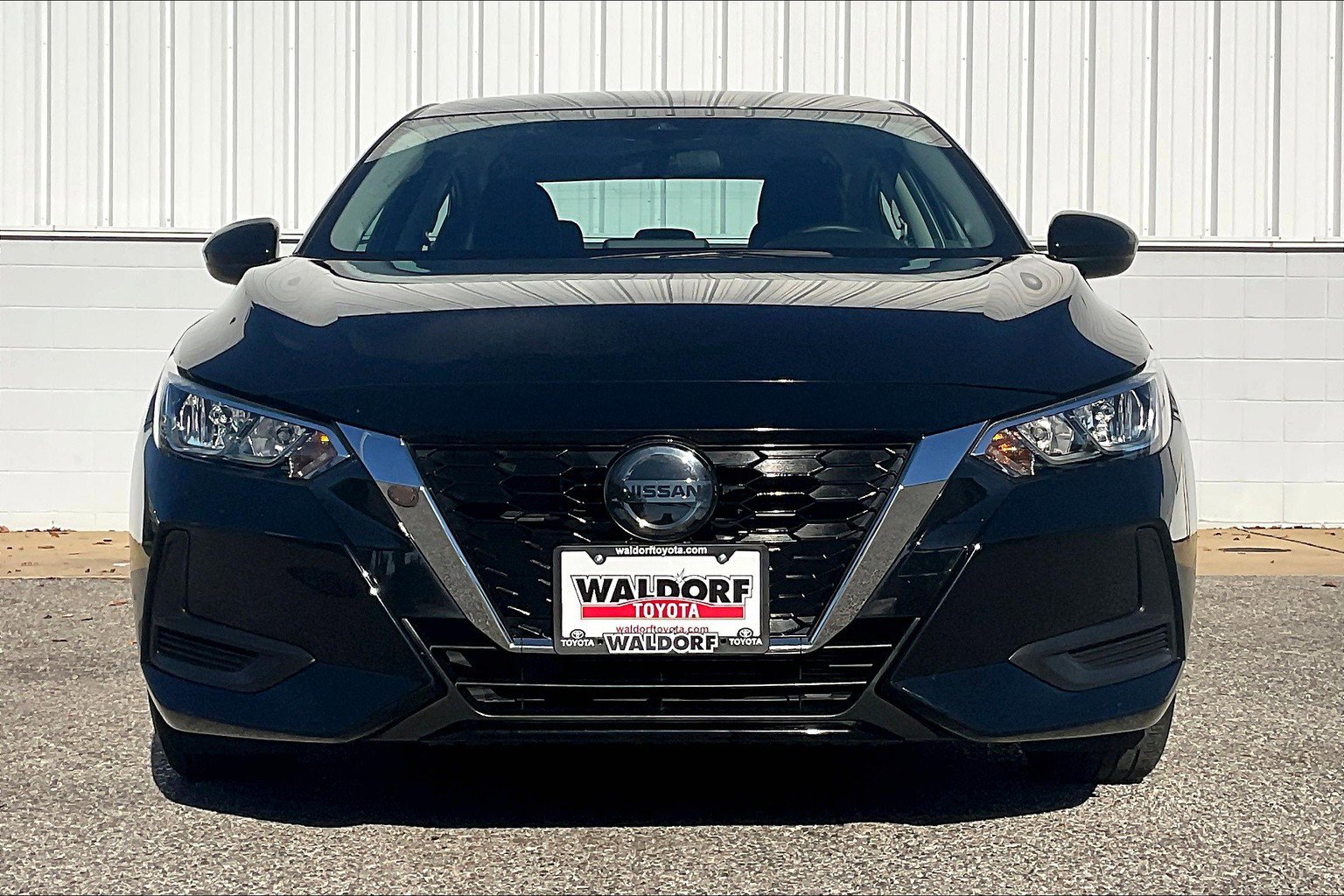 Used 2023 Nissan Sentra SV FWD image 3