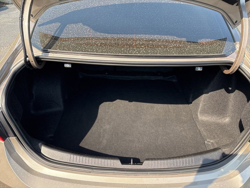 Used 2024 Chevrolet Malibu LT image 7