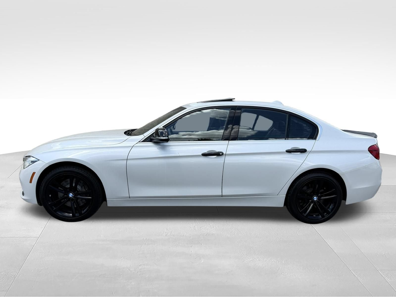 Used 2017 BMW 340i xDrive Sedan AWD/4WD image 8