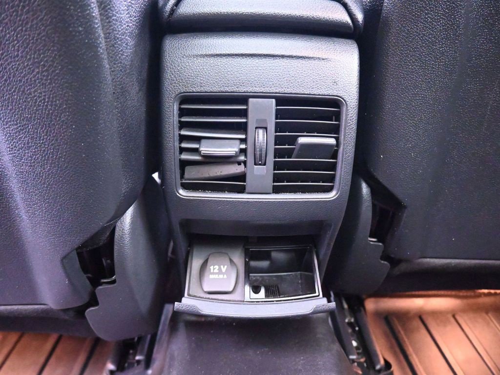 Used 2018 Mercedes-Benz GLA 250 4MATIC image 34