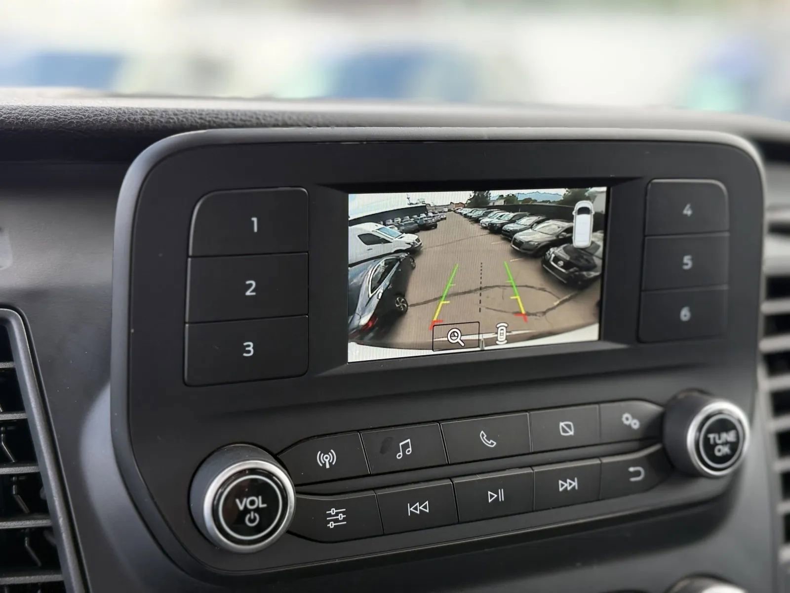 Used 2023 Ford Transit 250 Medium Roof AWD image 29