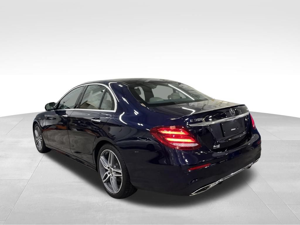 Used 2018 Mercedes-Benz E 300 4MATIC image 3