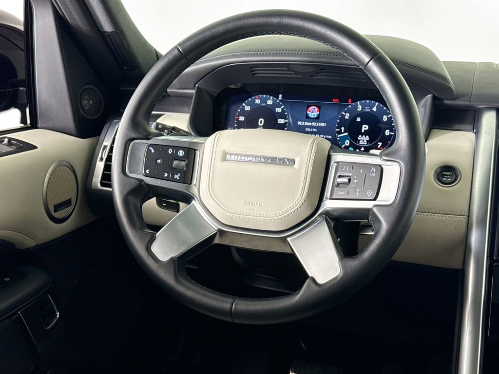 Used 2024 Land Rover Discovery Metropolitan Edition AWD/4WD image 20