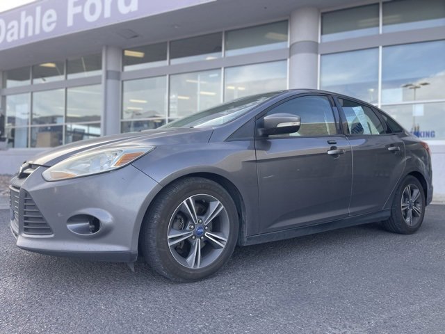 Used 2014 Ford Focus SE w/ SE Winter Package image 1