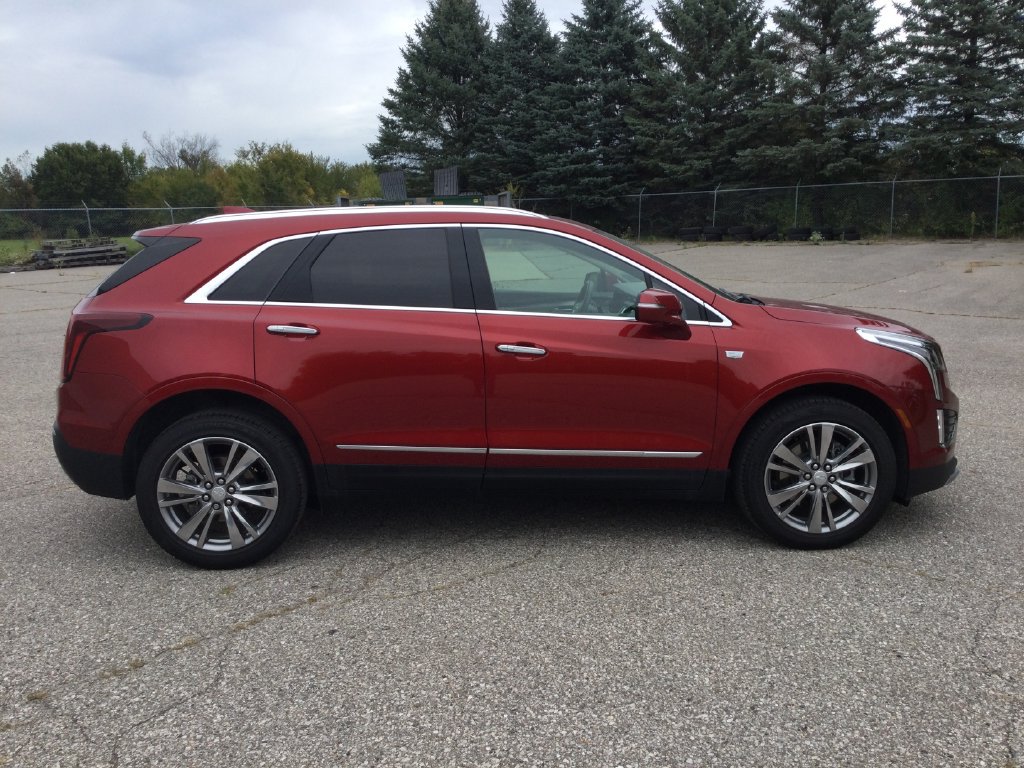 Used 2024 Cadillac XT5 Premium Luxury w/ LPO, Floor Liner Package FWD image 8