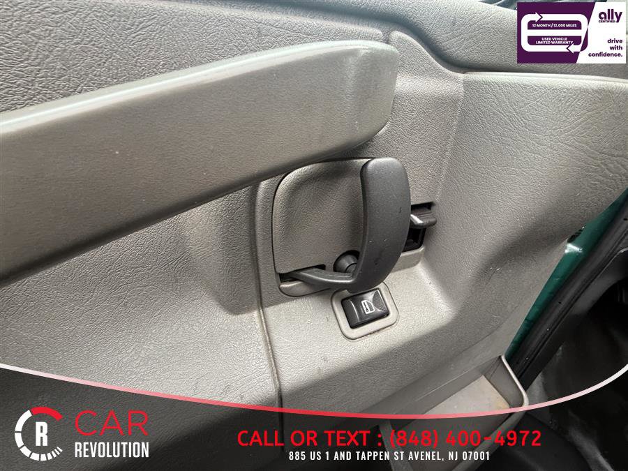 Used 2019 Chevrolet Express 3500 LS RWD image 21