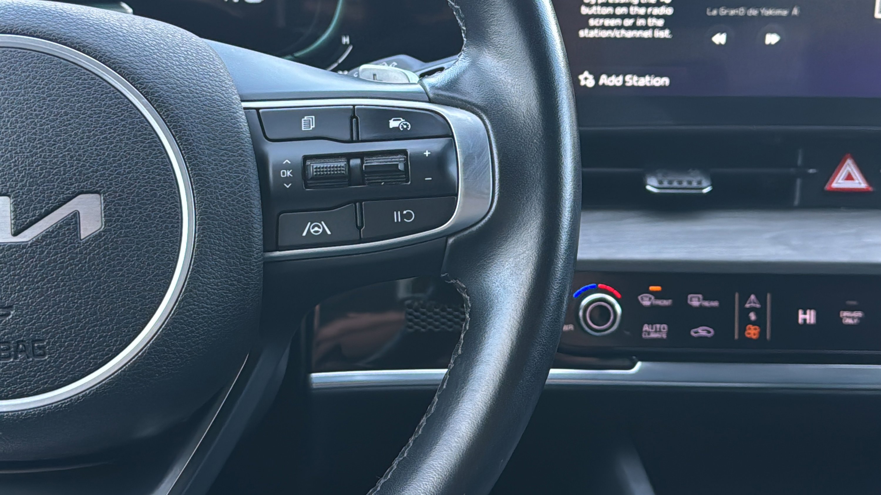 Used 2023 Kia Sportage X-Line image 12