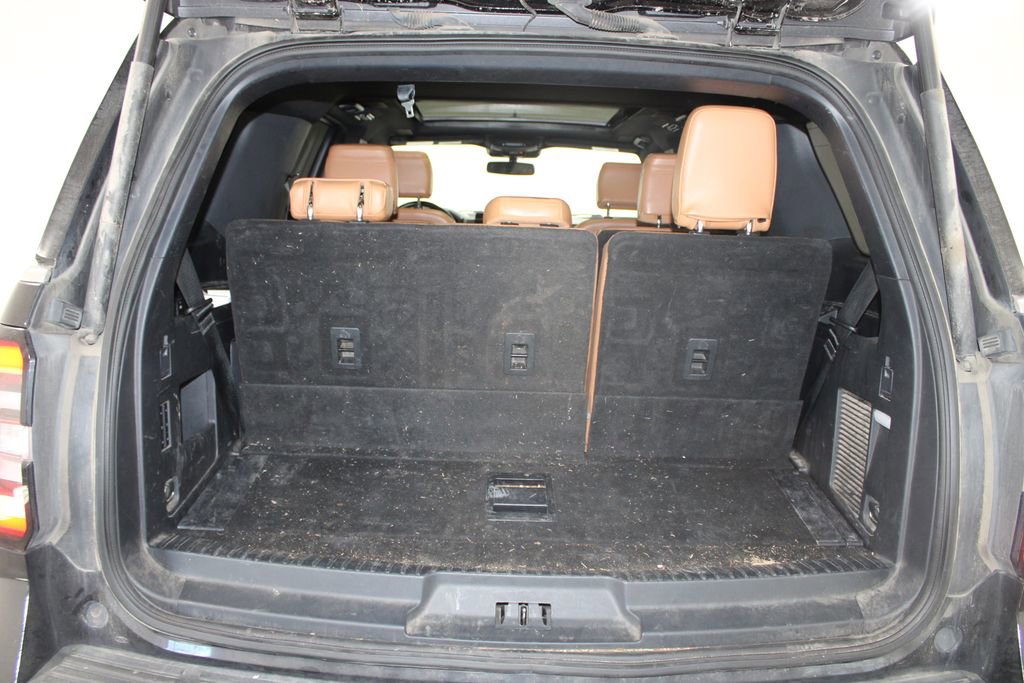 Used 2022 Ford Expedition Platinum image 14