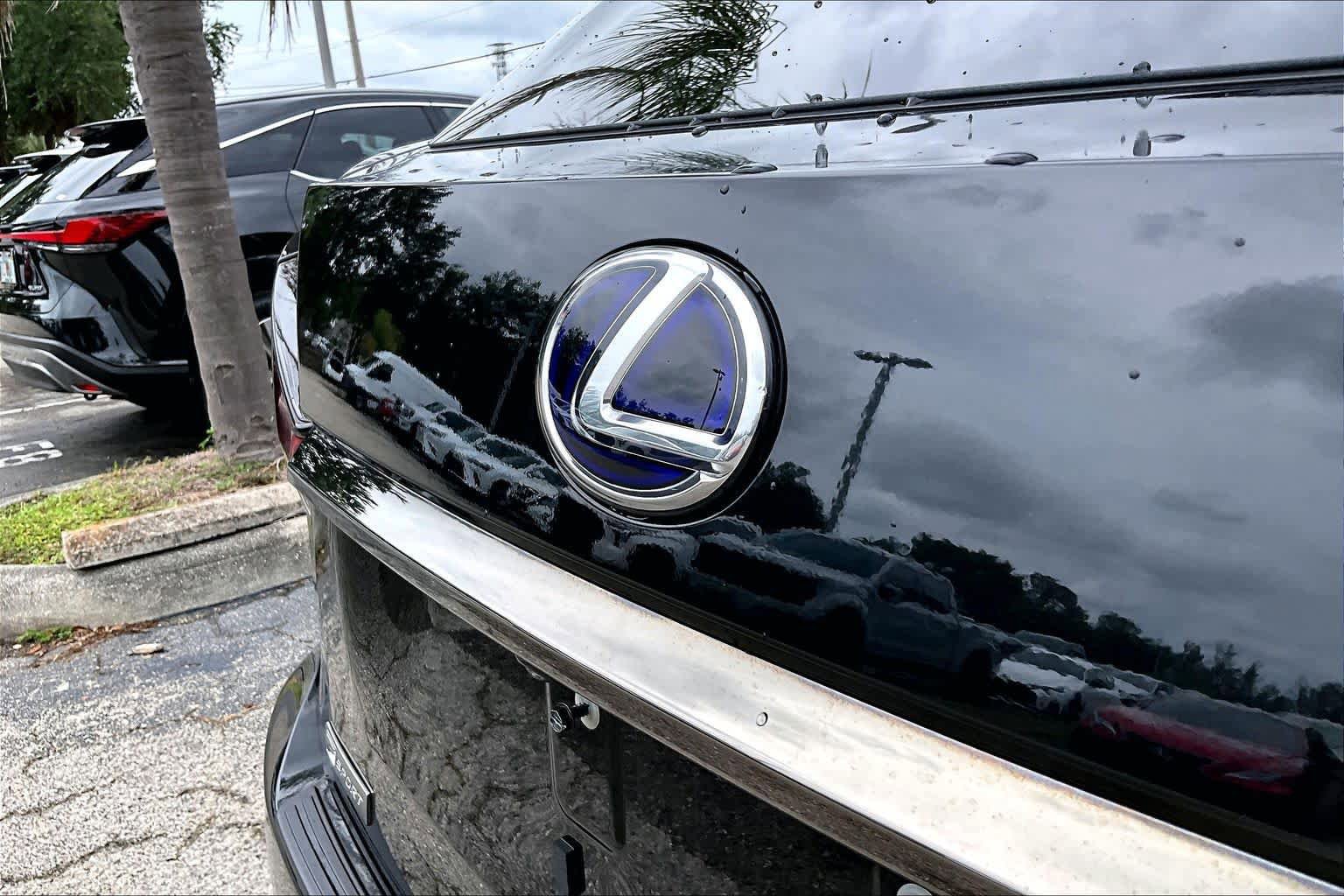 Used 2022 Lexus RX 450h F Sport w/ Cold Area Package (CT) AWD/4WD image 31