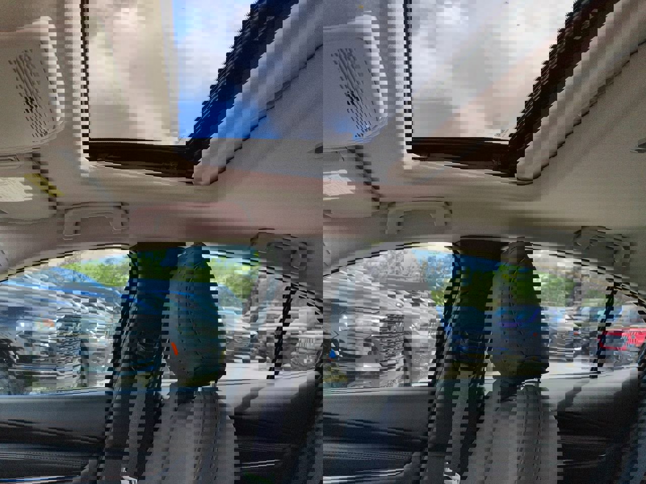 Used 2023 MAZDA MAZDA3 s image 21