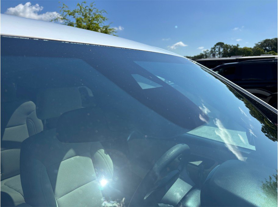 Used 2023 Chevrolet Traverse LS FWD image 12