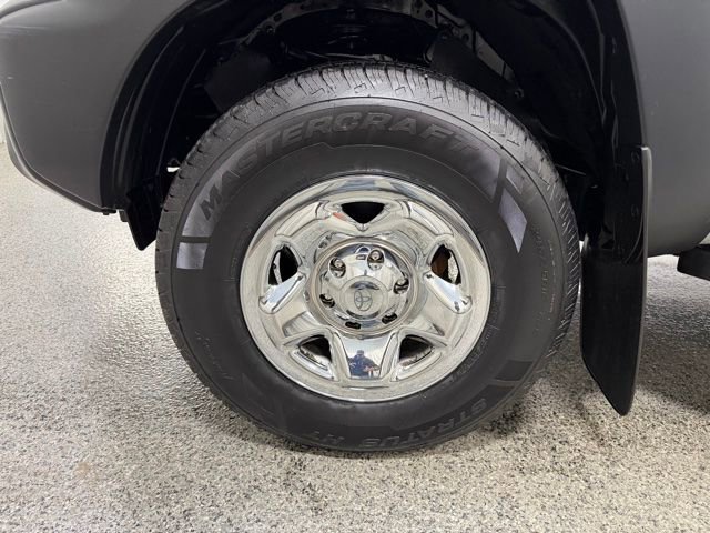 Used 2013 Toyota Tacoma 4x4 Access Cab V6 w/ Convenience Pkg image 24
