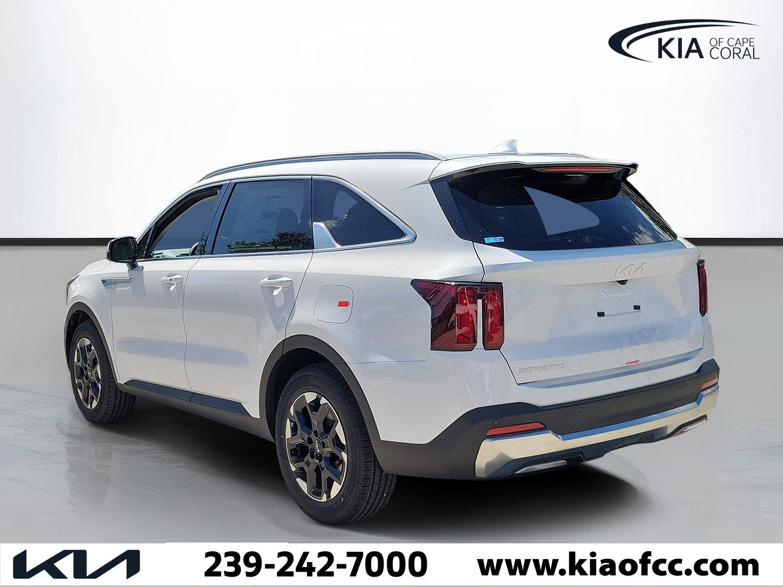New 2026 Kia Sorento S w/ S Panoramic Sunroof Package FWD image 4