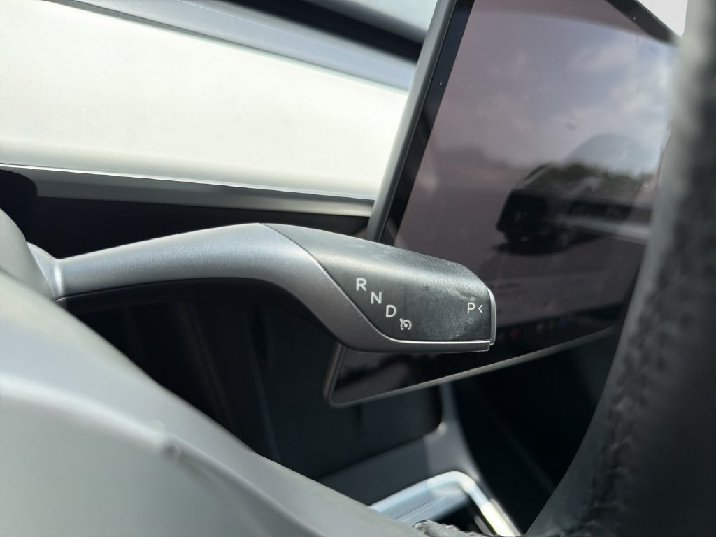 Used 2023 Tesla Model Y 2WD image 15