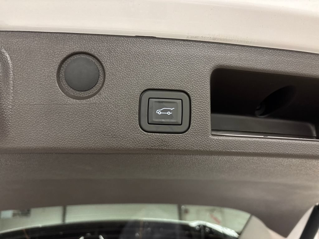 New 2026 GMC Terrain Denali AWD/4WD image 17