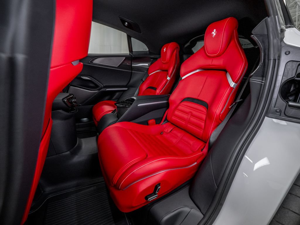Certified 2025 Ferrari Purosangue AWD/4WD image 18