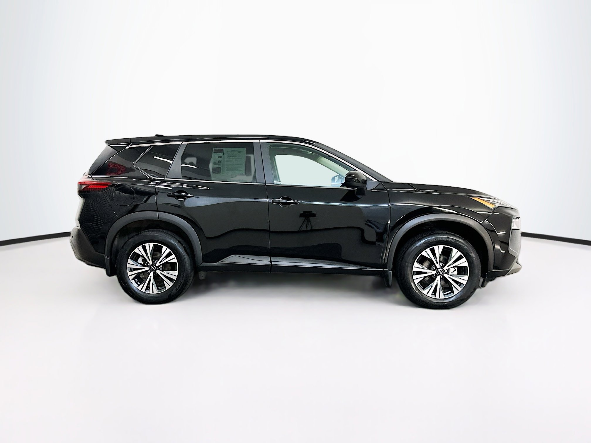 Used 2023 Nissan Rogue SV AWD/4WD image 10