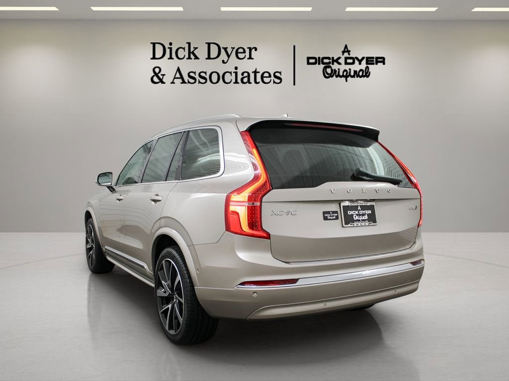 Used 2025 Volvo XC90 B6 Plus w/ Protection Package Premier AWD/4WD image 5