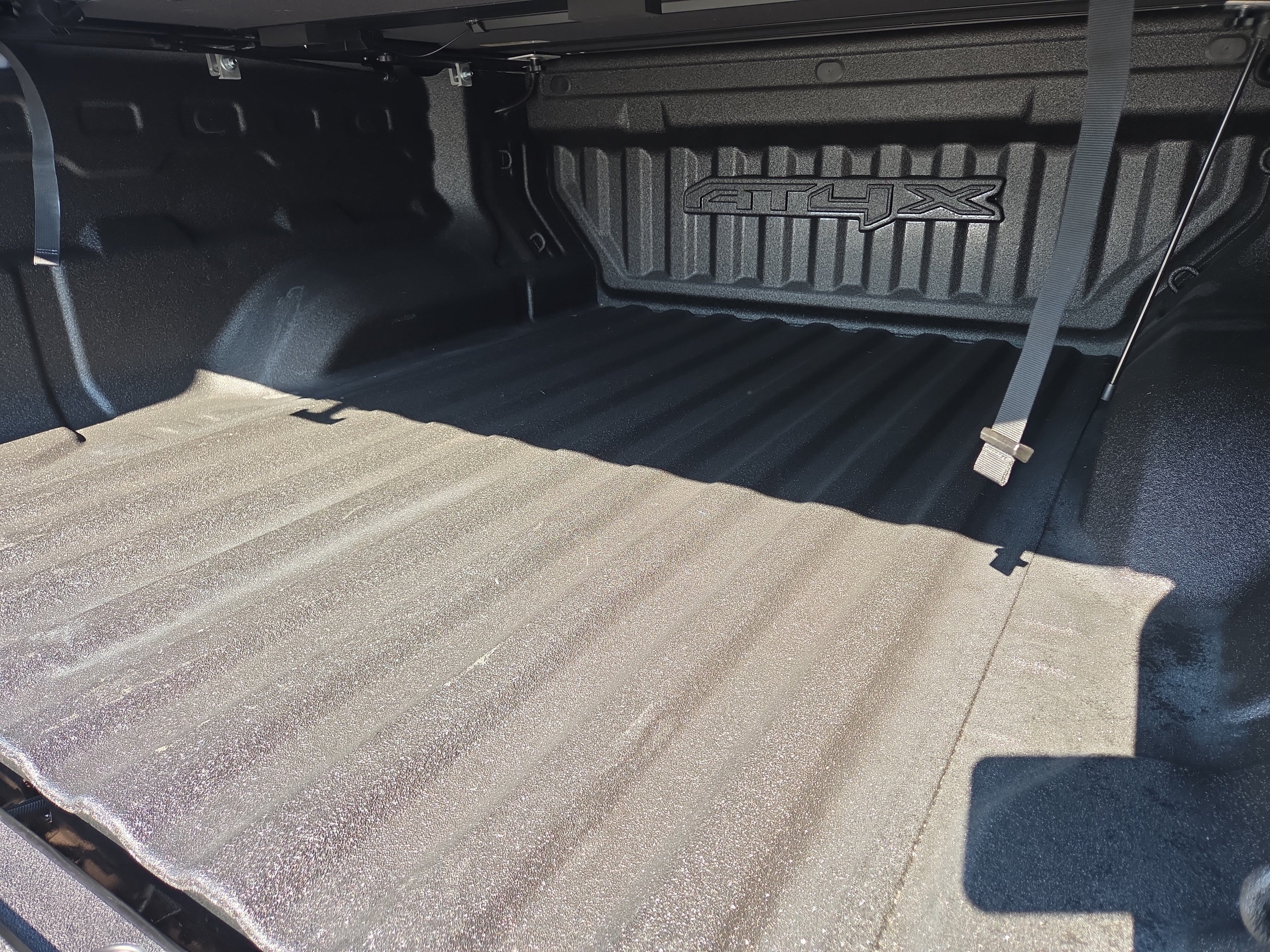Used 2024 GMC Canyon AT4X AWD/4WD image 32