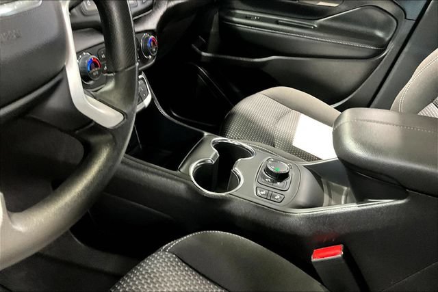 Certified 2024 GMC Terrain SLE w/ Driver Convenience Package FWD image 18