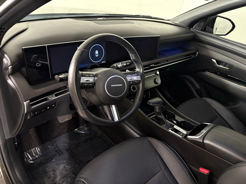 Used 2025 Hyundai Santa Cruz Limited image 17