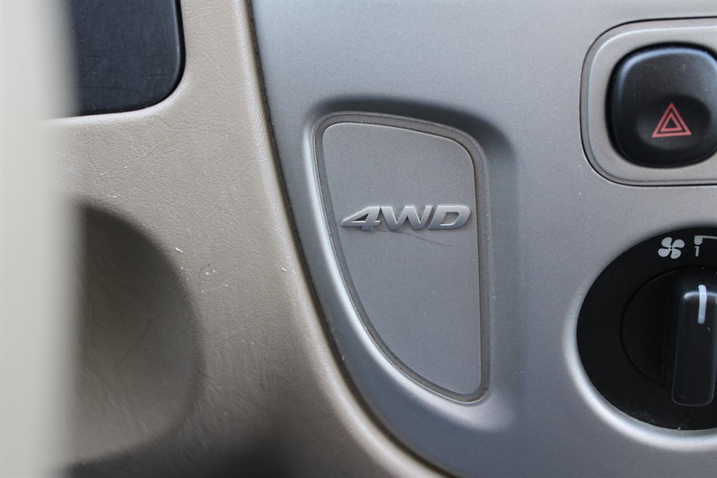 Used 2007 Ford Escape Limited image 26