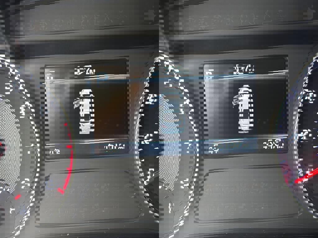 Used 2023 Kia Forte GT-Line w/ GT-Line Premium Package image 5