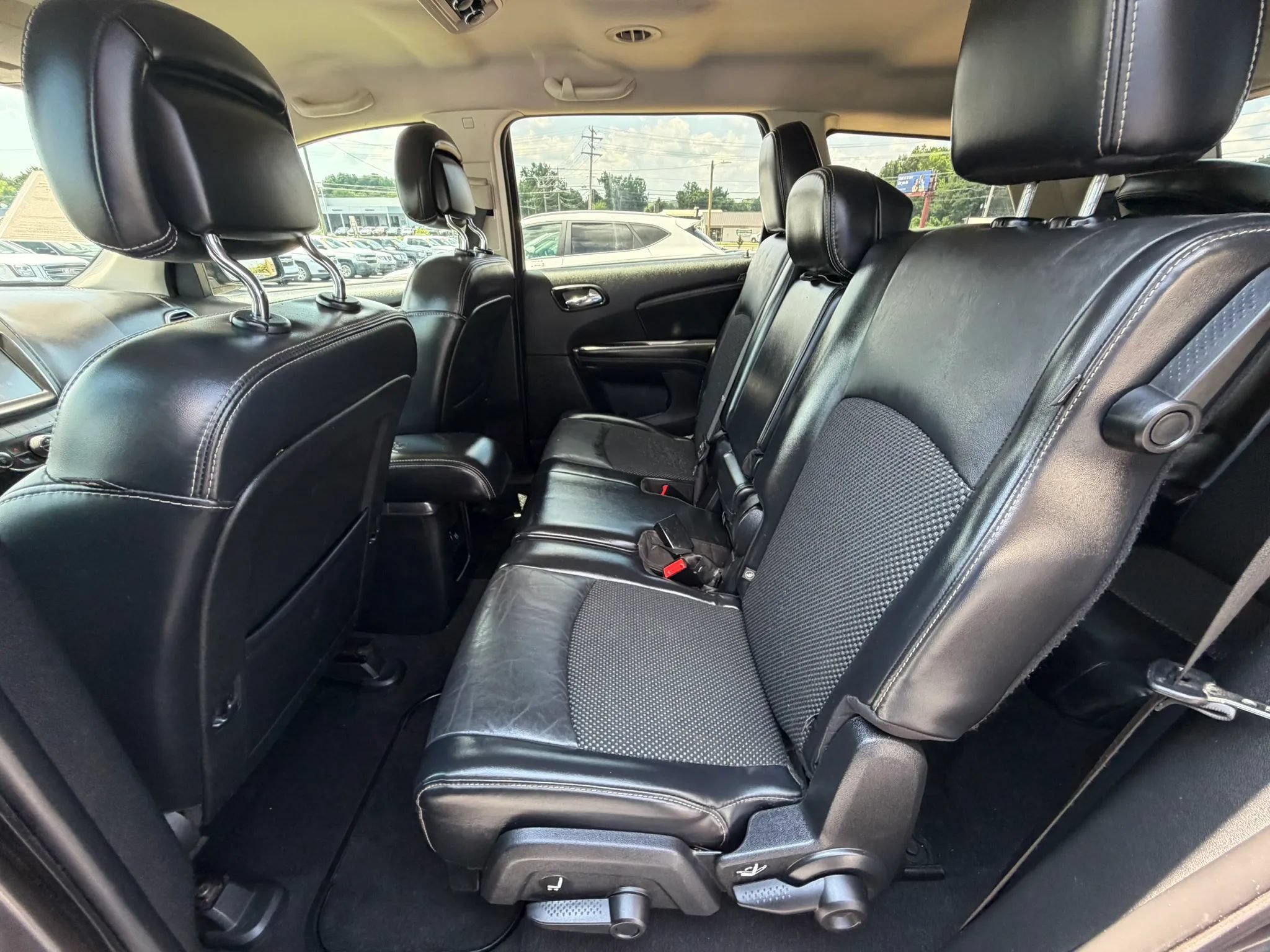 Used 2018 Dodge Journey Crossroad AWD/4WD image 11