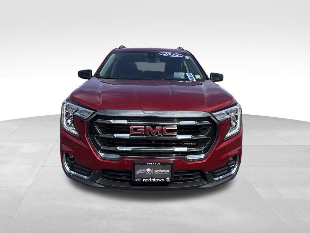Used 2024 GMC Terrain AT4 w/ Tech Package AWD/4WD image 2