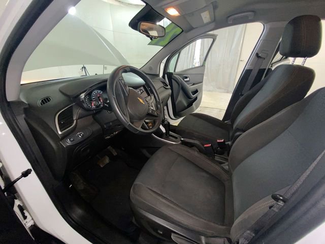 Used 2021 Chevrolet Trax LS w/ Tint and Cruise Package image 22